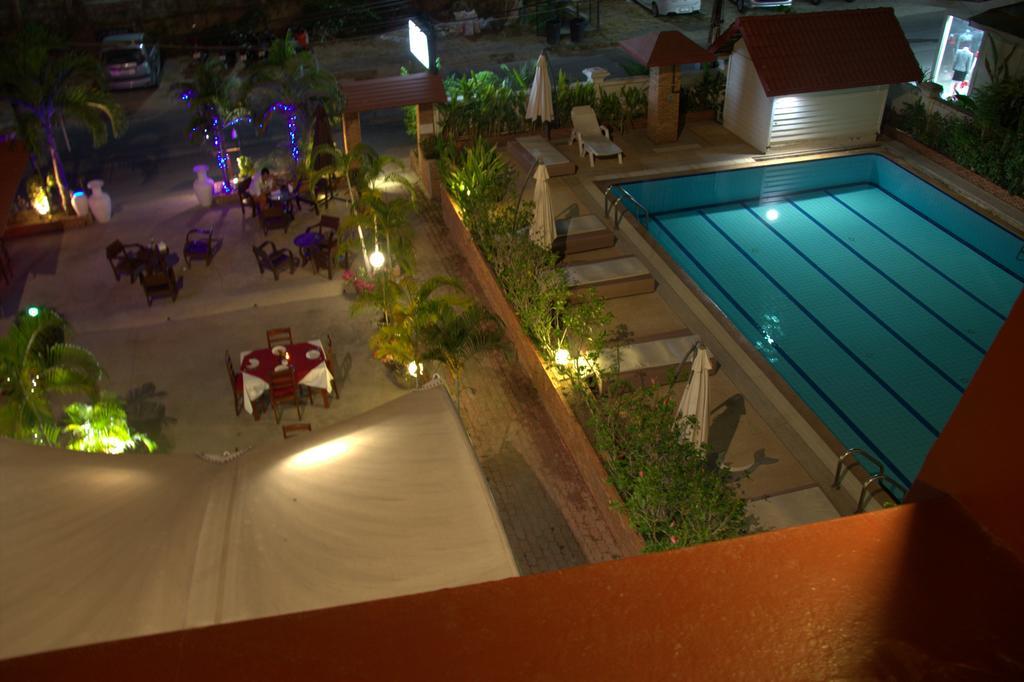 Surin Sweet Hotel Exterior foto